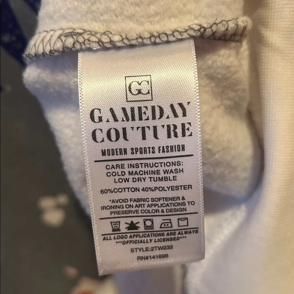 Women's New York Giants Gray and White Sweatshirt - Picture 5 of 5